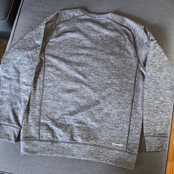 Adidas Crewneck Sweatshirt (climawarm) - Picture 6 of 8